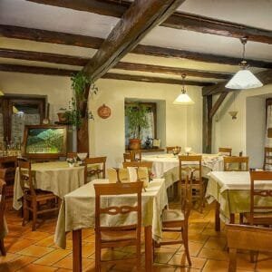 Cantina degli Alpini Cesana: cucina tipica e vista sulle Alpi