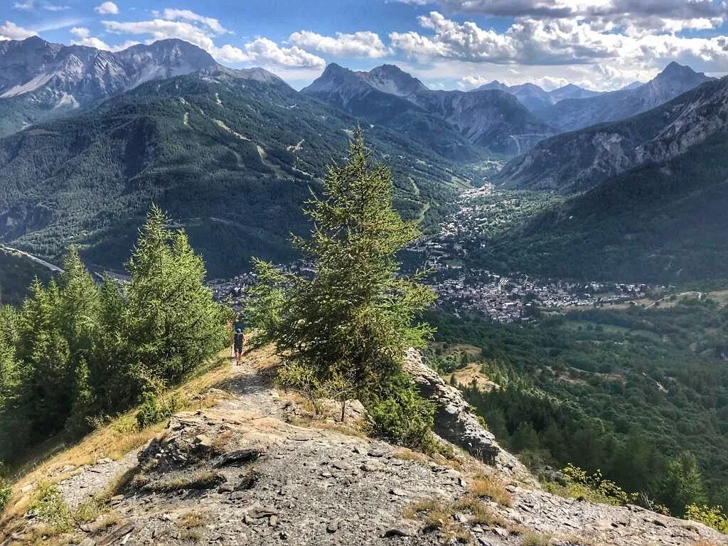 CROCE CHABRIERE: la vetta panoramica imperdibile per escursionisti a %location%