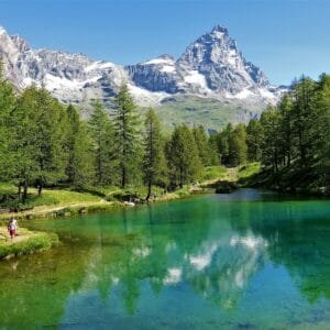 Lago Blu: il gioiello turchese di Cervinia che incanta con le sue acque cristalline