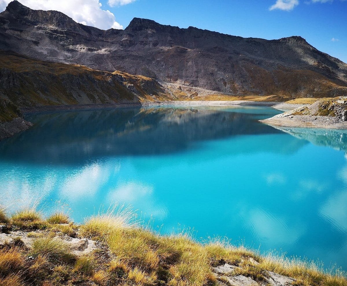 Lago Goillet: scopri il suo incantevole panorama alpino (aggiornato 2025)