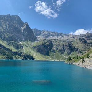 Lago di Cignana: il gioiello idroelettrico della Valtournenche che incanta con panorami sul Cervino