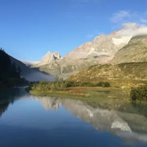 Scopri il lago di Combal: un gioiello naturale da esplorare nel 2025