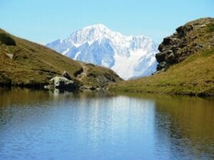 Lago di Loïe: il gioiello alpino del Gran Paradiso che incanta con panorami e fauna selvatica