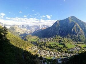 Sentiero panoramico Pre-Saint-Didier: natura, orrido e vista sul Monte Bianco