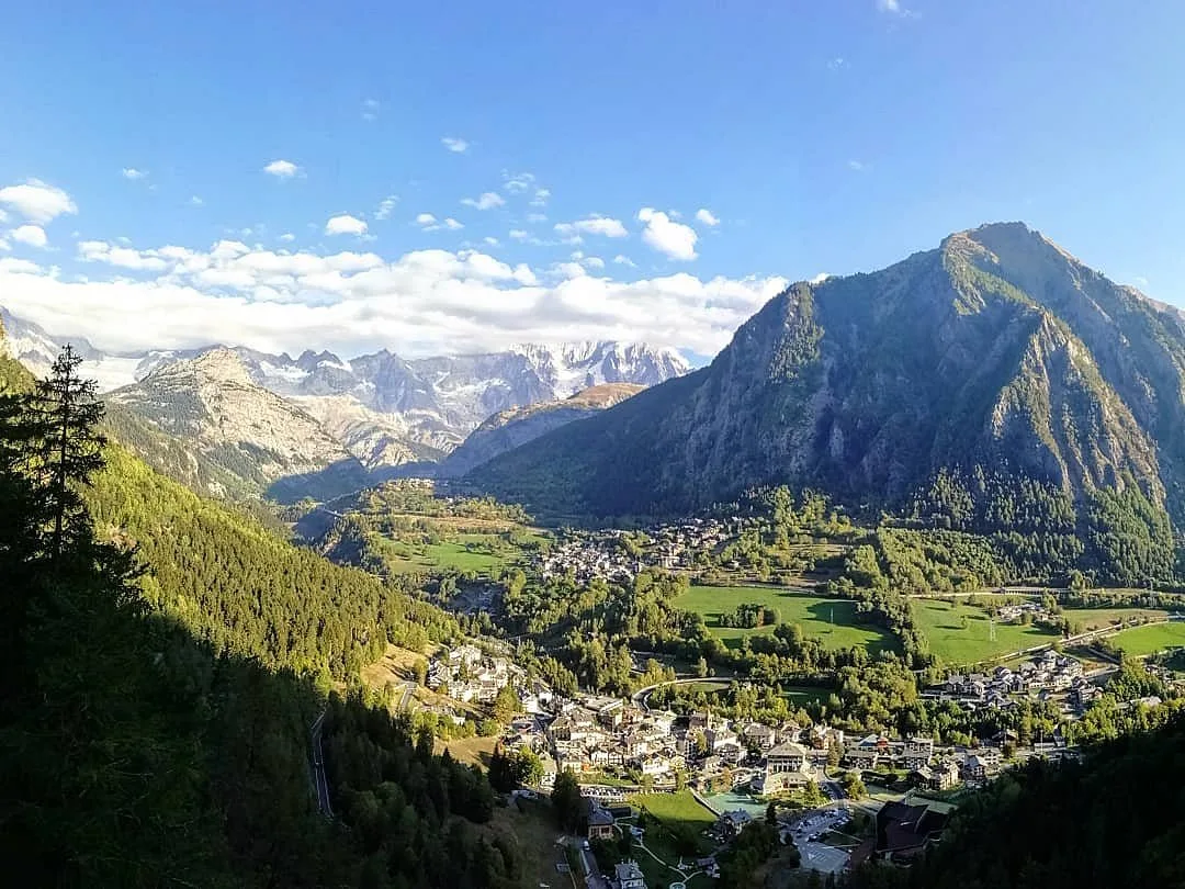 Scopri il sentiero panoramico lungo l'orrido di Pre-Saint-Didier: bellezze mozzafiato
