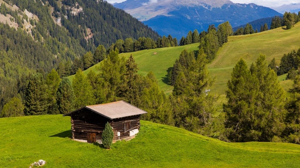 Rifugi Valsesia: La Guida Definitiva ai Rifugi di Alagna Valsesia e Monte Rosa