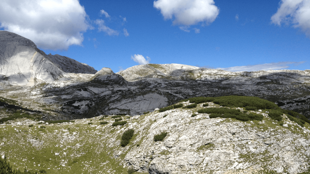 Escursioni Biella: 5 Percorsi Imperdibili nel Biellese 2025