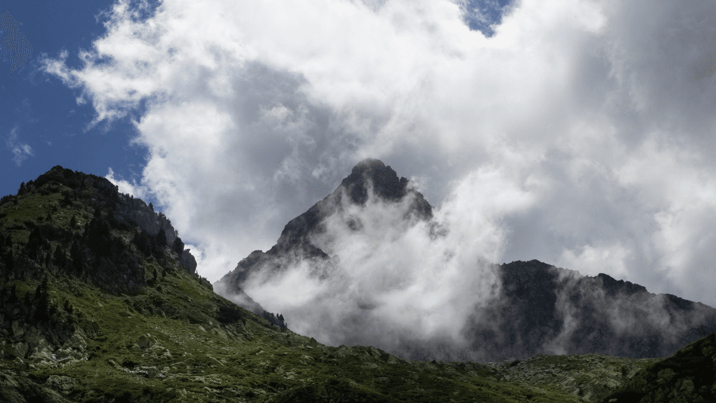 Escursioni Valle Vermenagna: 5 Trekking Imperdibili del 2025